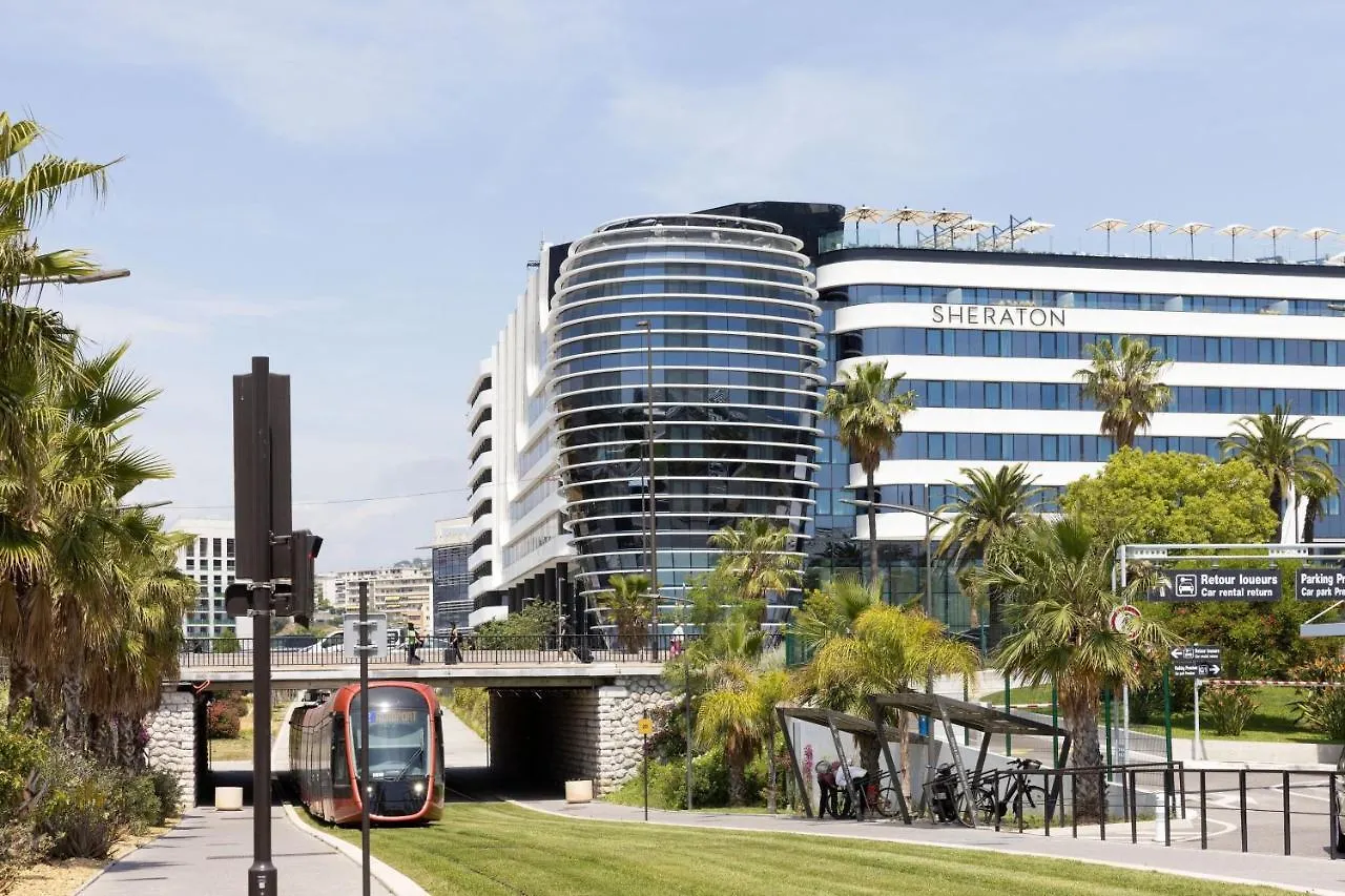 Sheraton Nice Airport 4*,