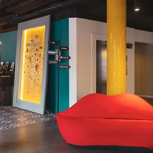 Mercure Centre Gare Montparnasse 4*, París Francia