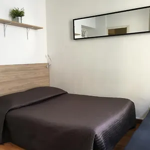 Hotell Du Petit Louvre, Nice