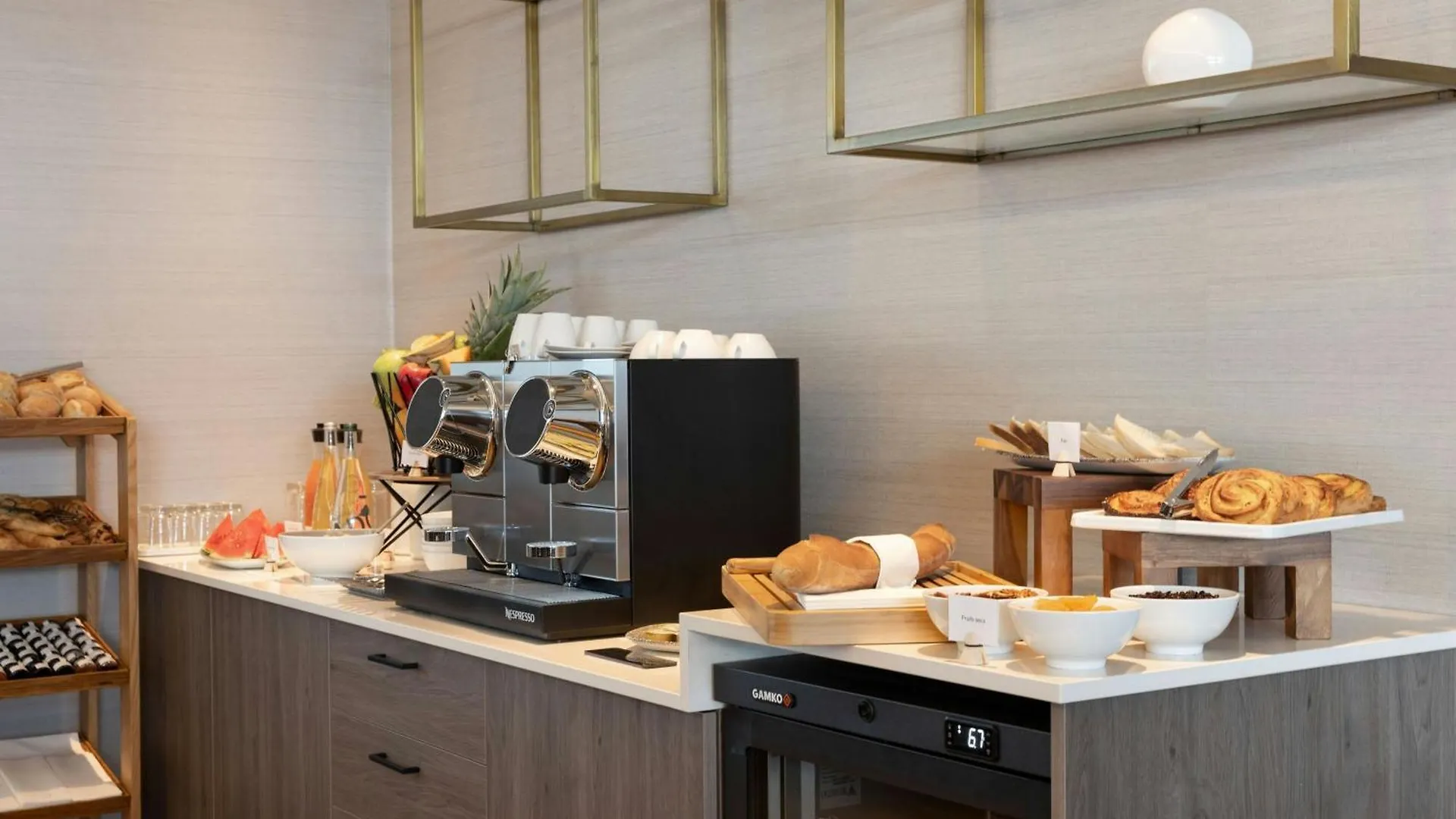 Sheraton Nice Airport Hotel 4*,  France