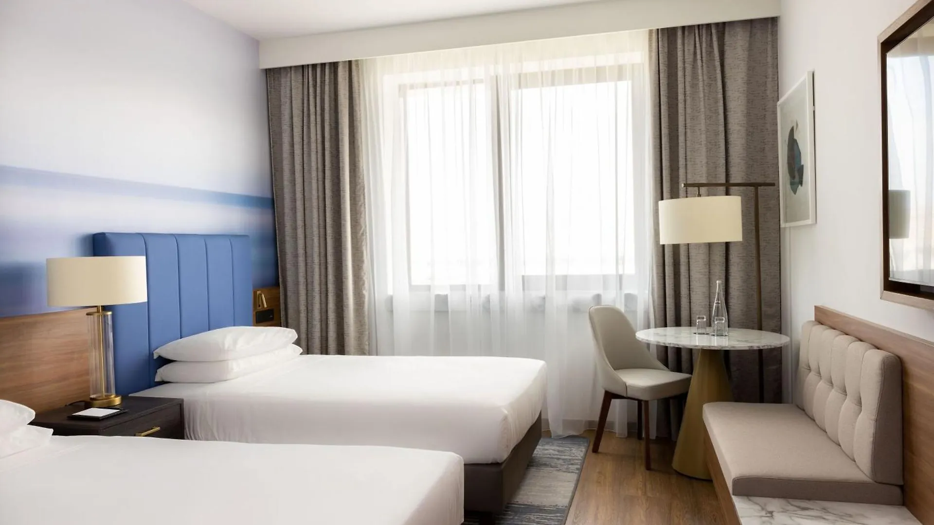 فندق Sheraton Nice Airport 4*,
